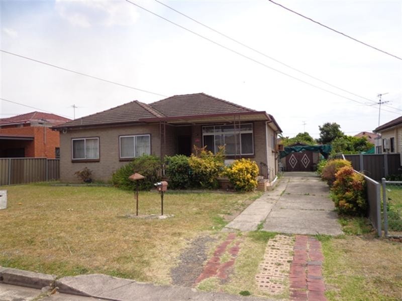 2 Yvonne Street, Cabramatta West NSW 2166