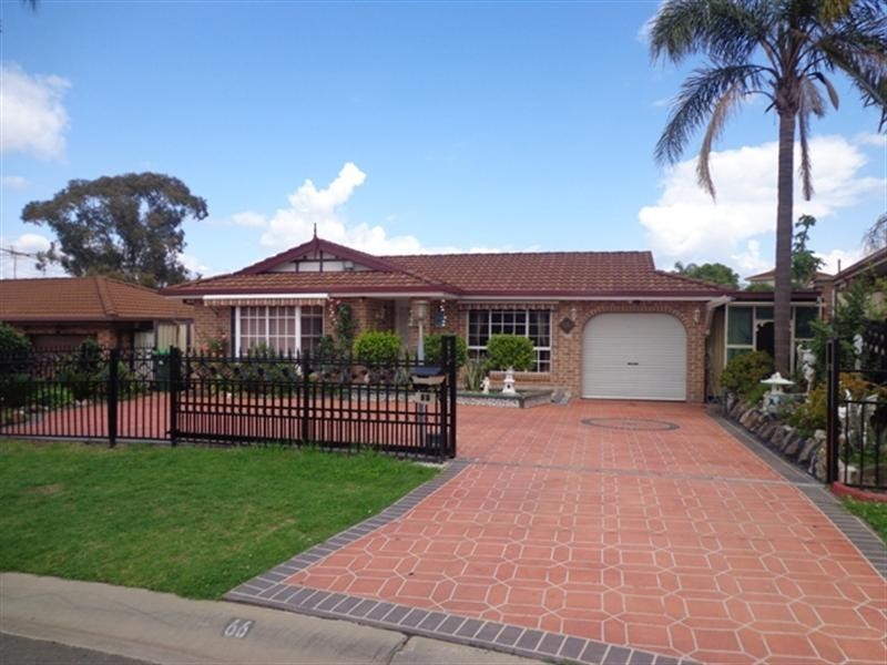 66 Falcon Circuit, Green Valley NSW 2168