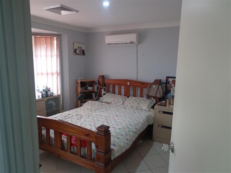 66 Falcon Circuit, Green Valley NSW 2168