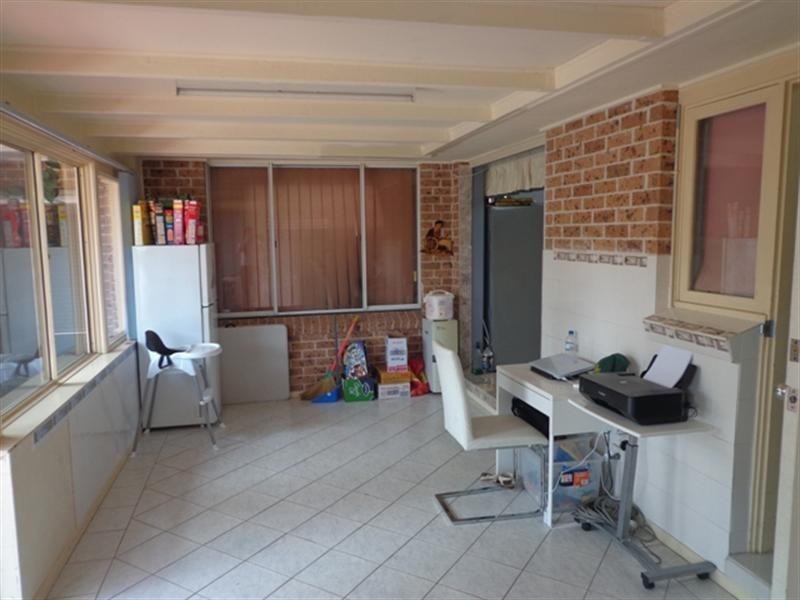 66 Falcon Circuit, Green Valley NSW 2168
