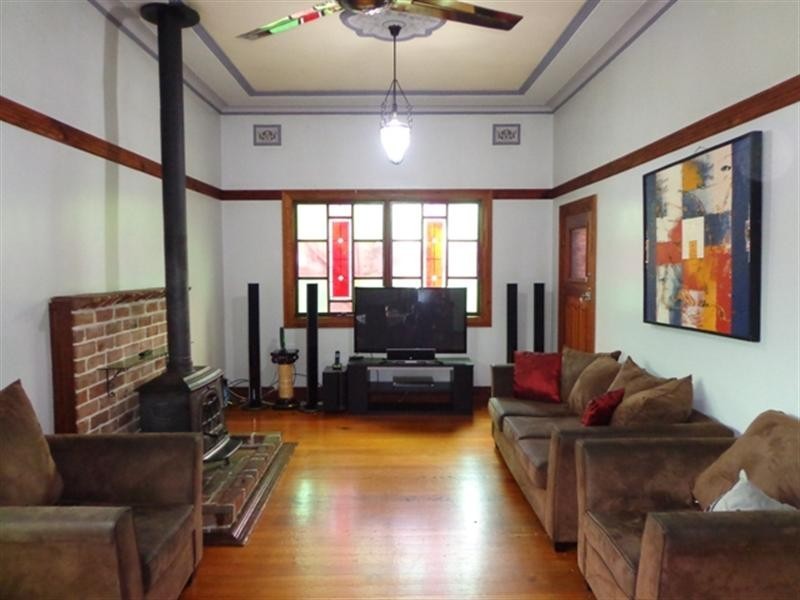 39 Sackville Street, Fairfield NSW 2165