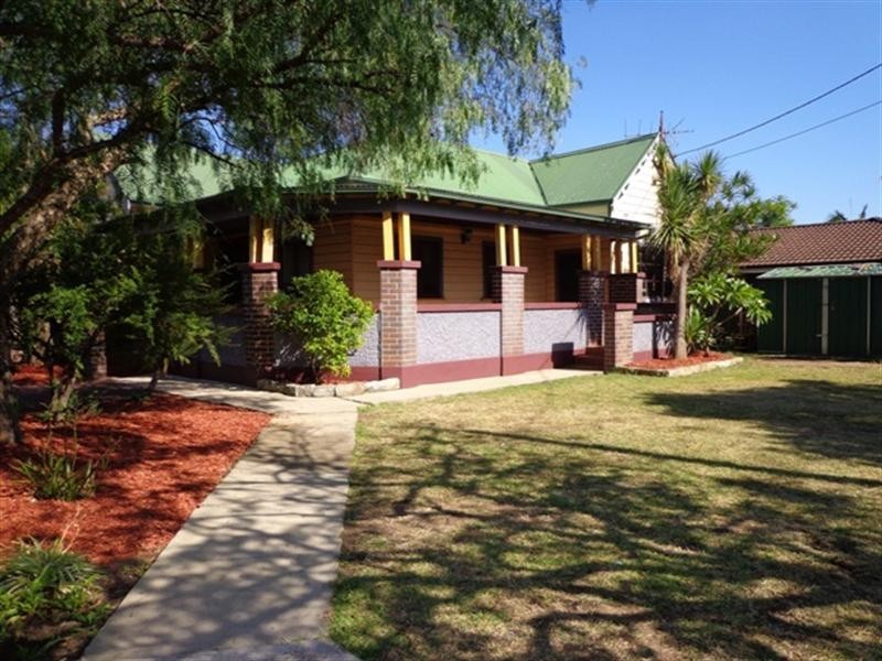 39 Sackville Street, Fairfield NSW 2165