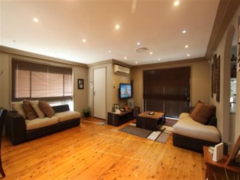 8 Gray Place, Wetherill Park NSW 2164