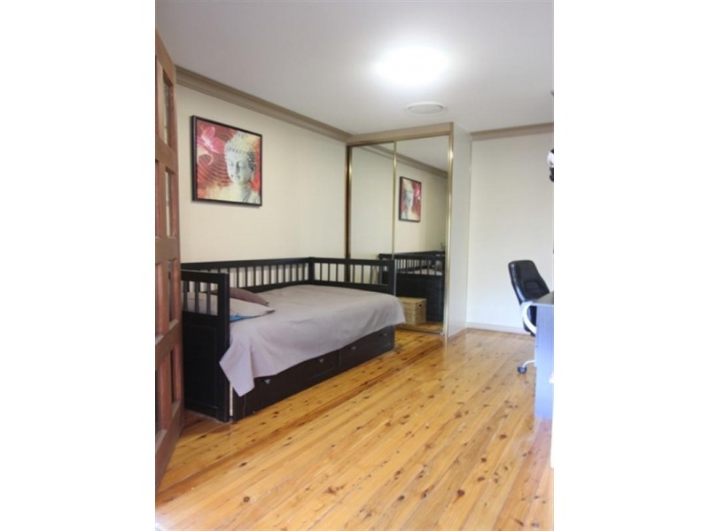 8 Gray Place, Wetherill Park NSW 2164