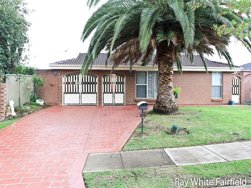 2 Darwin Close, Wakeley NSW 2176