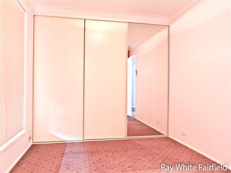 2 Darwin Close, Wakeley NSW 2176