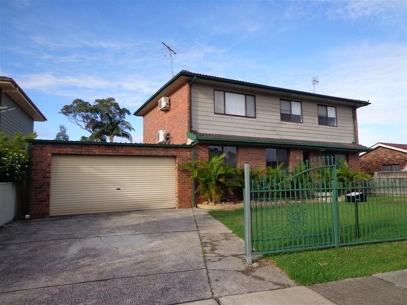 35 Mulligan Street, Bossley Park NSW 2176