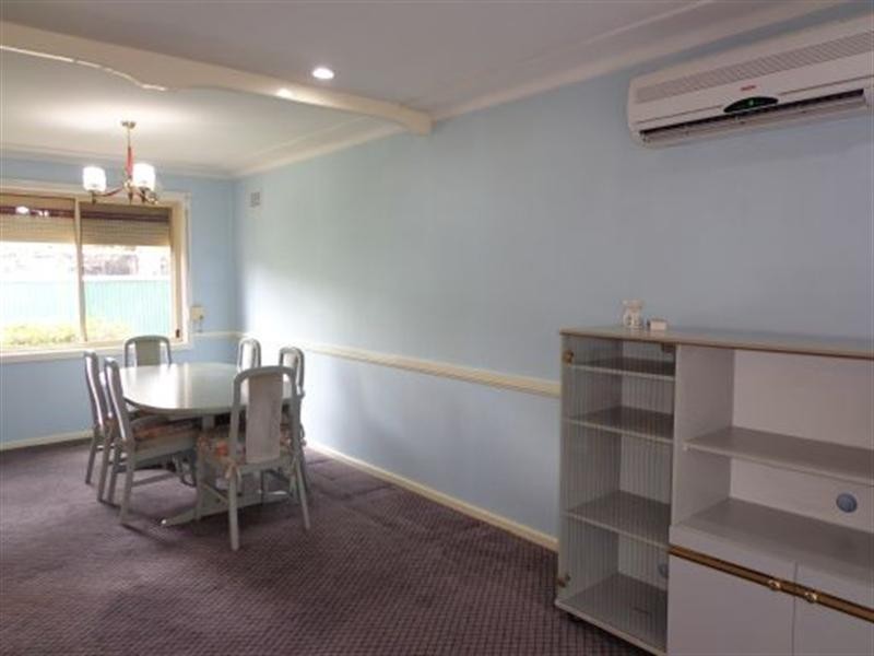 17 Lenton Avenue, Fairfield West NSW 2165