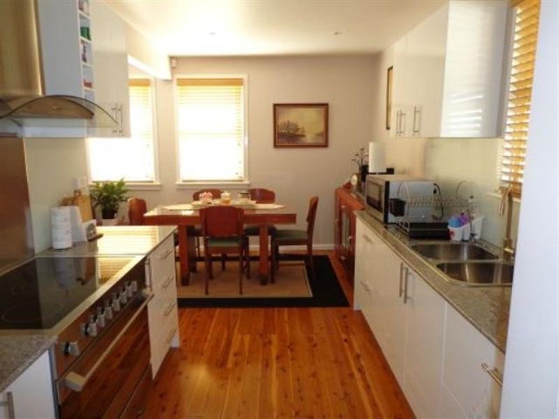 19 Dampier Crescent, Fairfield West NSW 2165