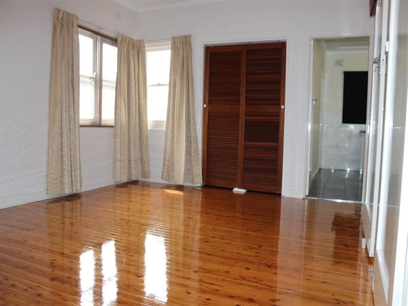 Fairfield East NSW 2165