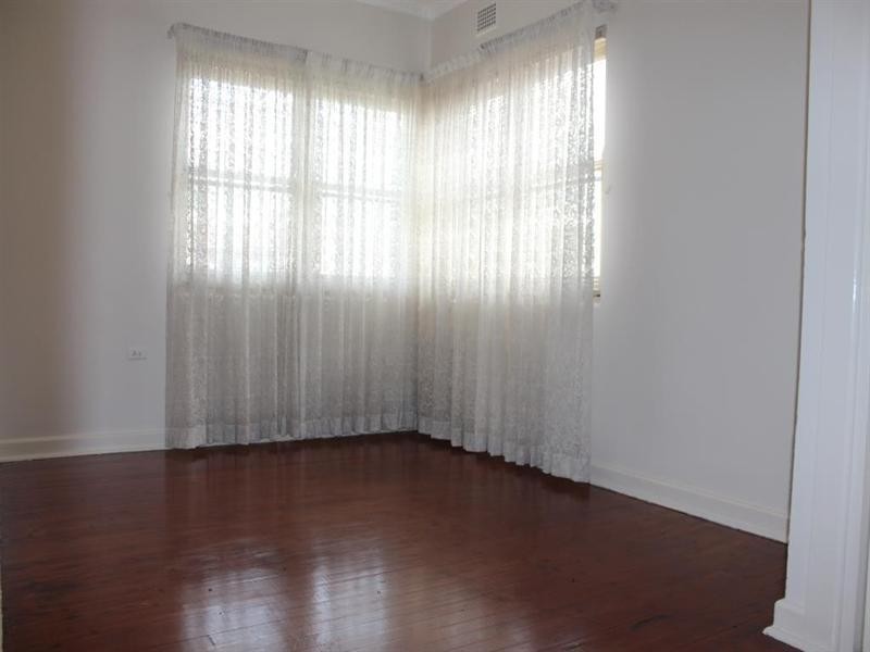 Fairfield East NSW 2165