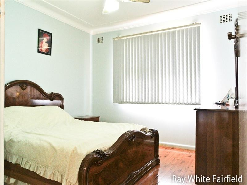 22 Brabyn Street, Fairfield West NSW 2165