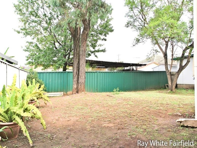 22 Brabyn Street, Fairfield West NSW 2165