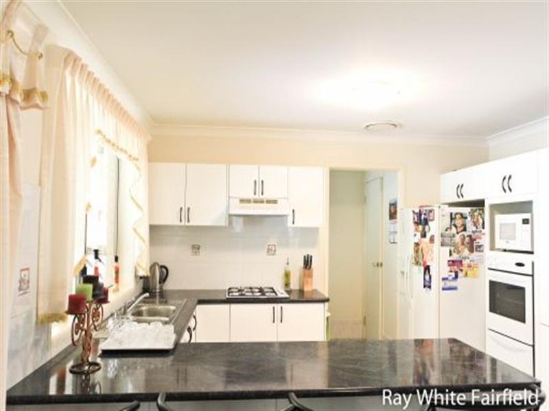 24 St Marys Street, West Hoxton NSW 2171