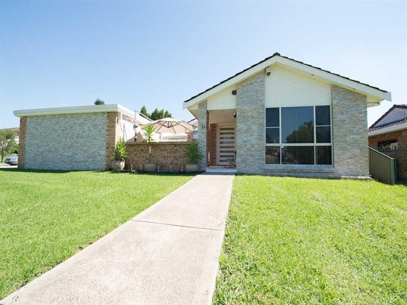 31 Coonawarra Street, Edensor Park NSW 2176