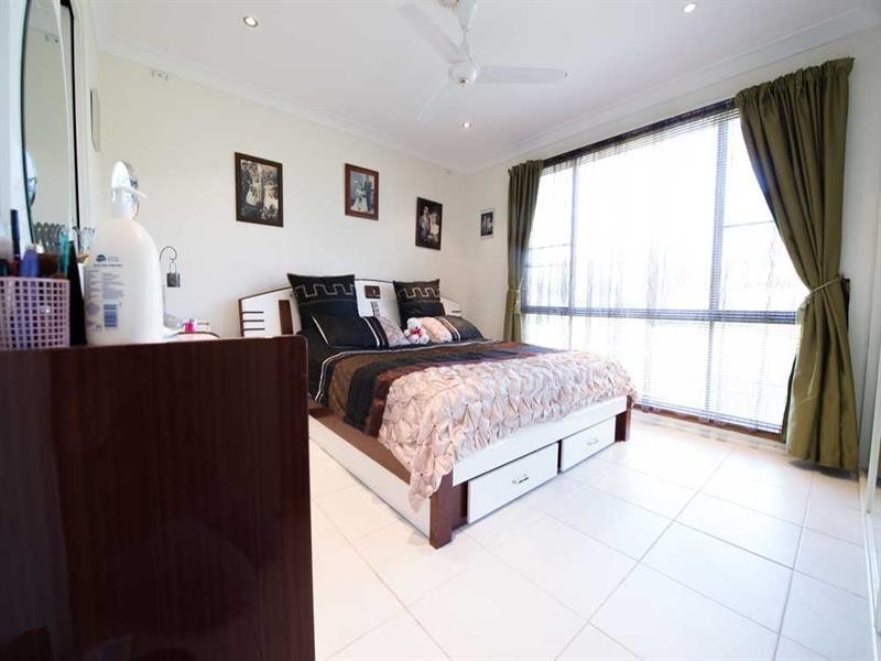 31 Coonawarra Street, Edensor Park NSW 2176