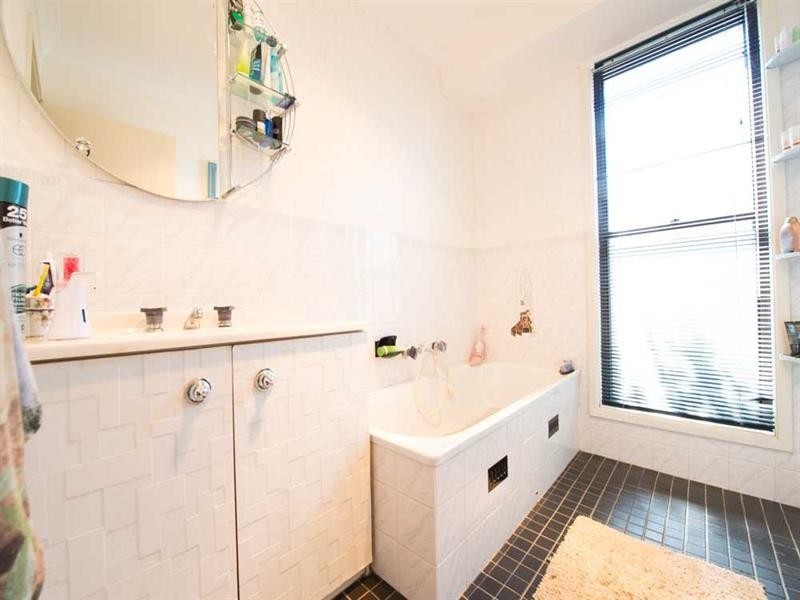 31 Coonawarra Street, Edensor Park NSW 2176