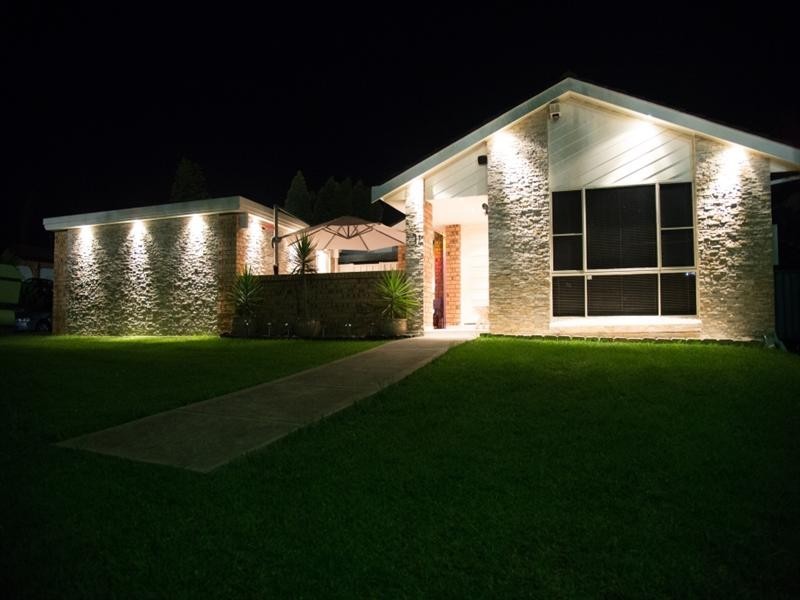 31 Coonawarra Street, Edensor Park NSW 2176