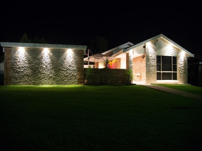 31 Coonawarra Street, Edensor Park NSW 2176