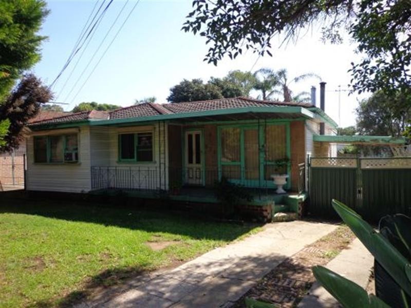 825 The Horsley Drive, Smithfield NSW 2164