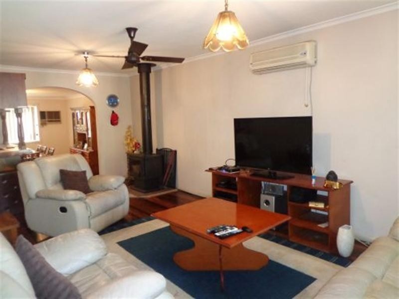 825 The Horsley Drive, Smithfield NSW 2164