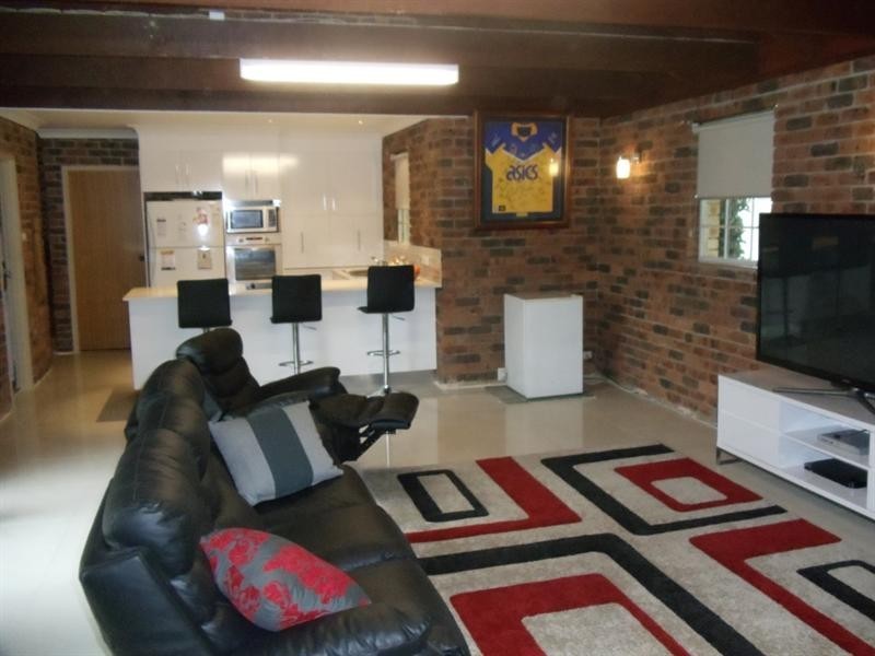 1 Beavors Street, Prairiewood NSW 2176