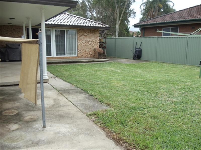 1 Beavors Street, Prairiewood NSW 2176