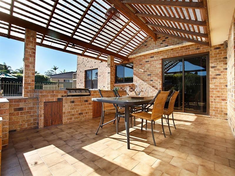 4 Hirst Place, Fairfield West NSW 2165