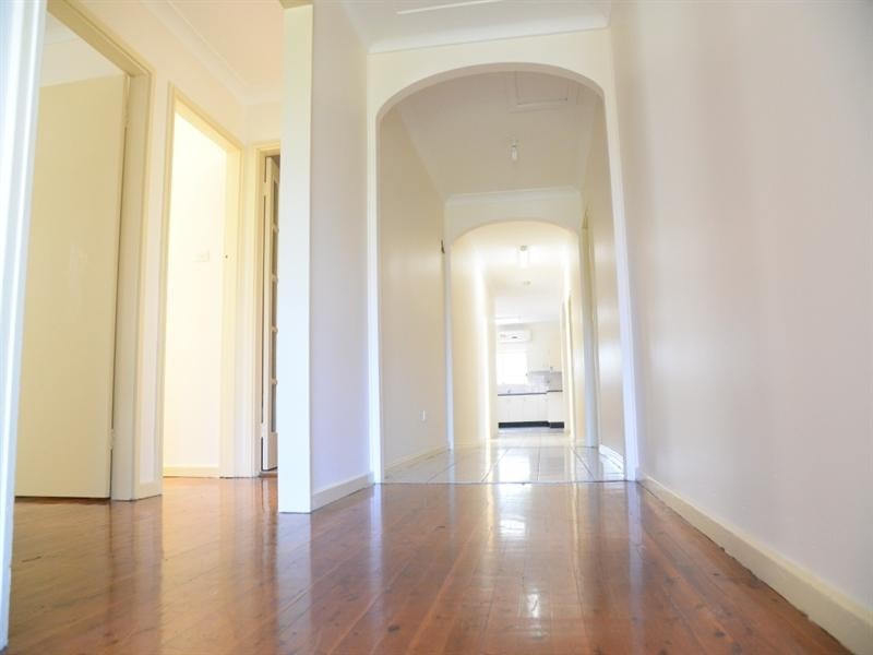 23 Solo Crescent, Fairfield NSW 2165