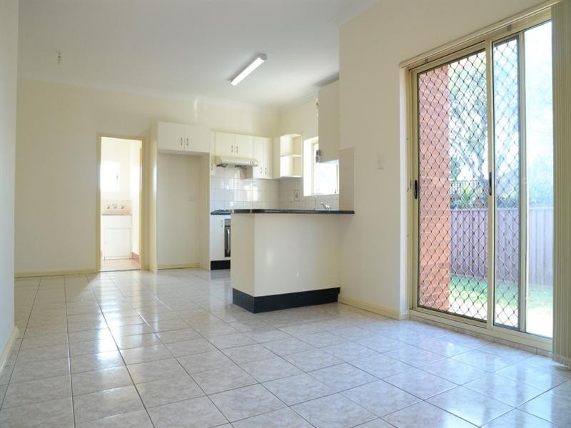 23 Solo Crescent, Fairfield NSW 2165