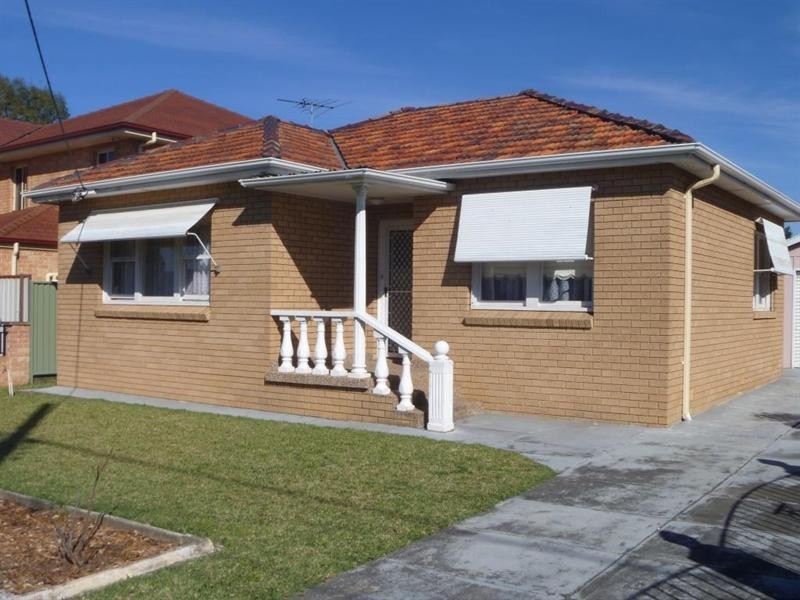 7 Hedges Street, Fairfield NSW 2165