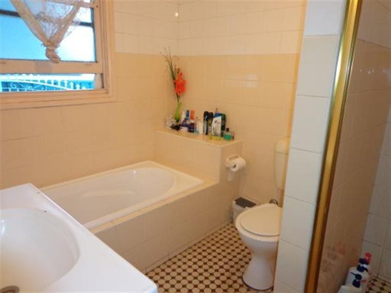 65 Polding Street, Fairfield NSW 2165