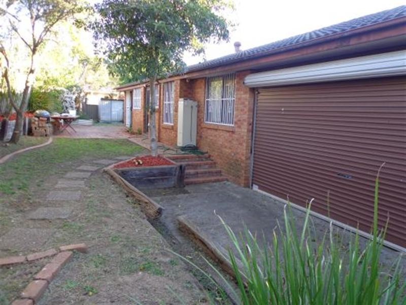 1 Tulloch Place, Edensor Park NSW 2176