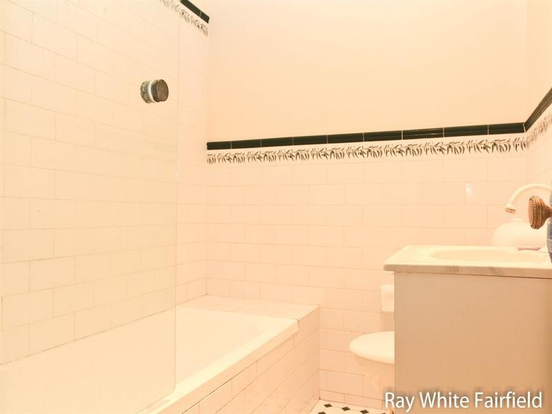 39 Neerini Avenue, Smithfield NSW 2164