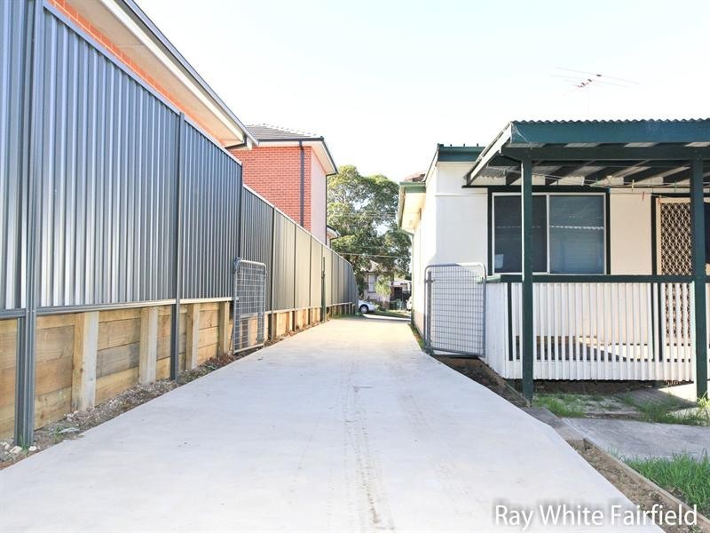 39 Neerini Avenue, Smithfield NSW 2164