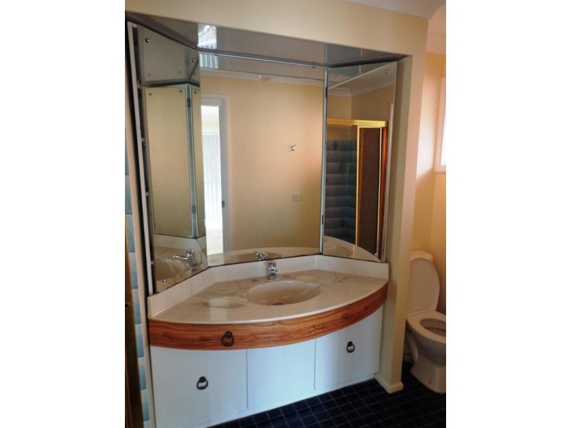 Greenfield Park NSW 2176