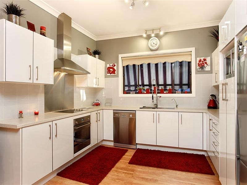 24 Bell Crescent, Fairfield NSW 2165