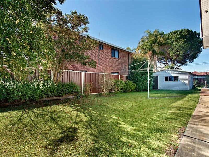 Fairfield West NSW 2165