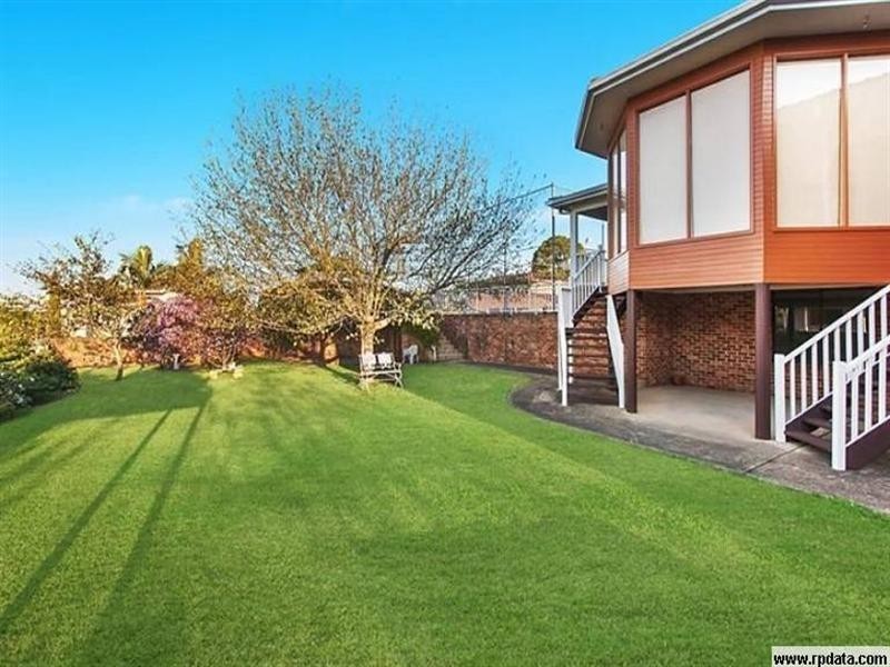 4 Ararat Close, Bossley Park NSW 2176