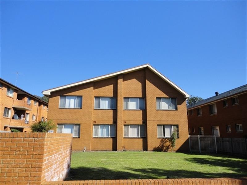 4/42 Clyde Street, Granville NSW 2142