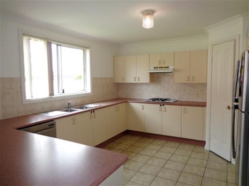 7 Forcett Close, West Hoxton NSW 2171