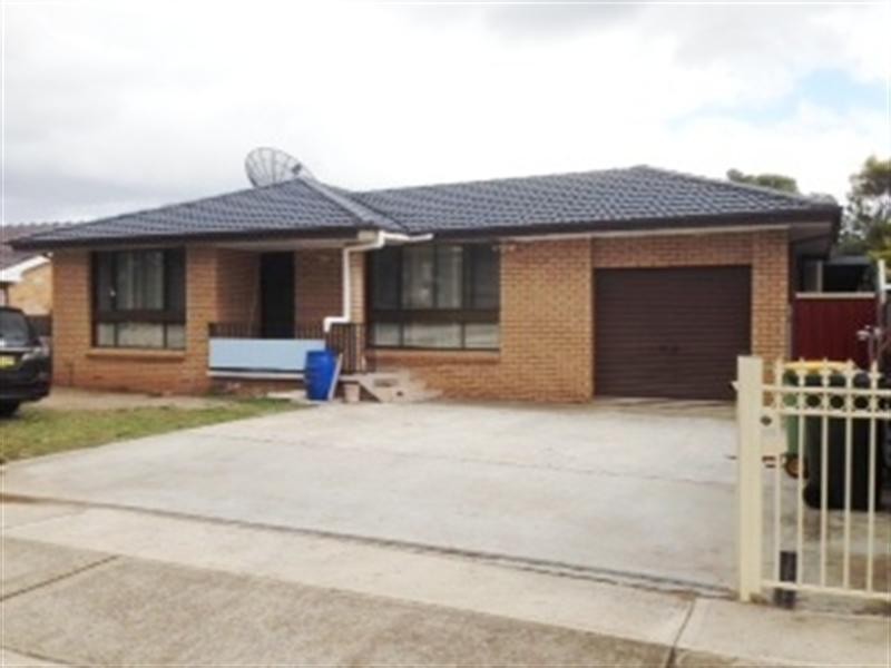 Edensor Park NSW 2176