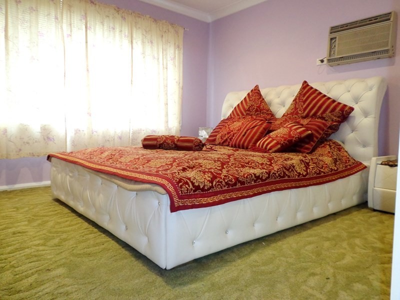 Fairfield West NSW 2165