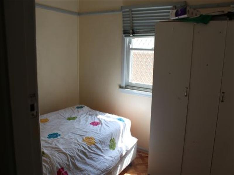 31 Bell Crescent, Fairfield NSW 2165