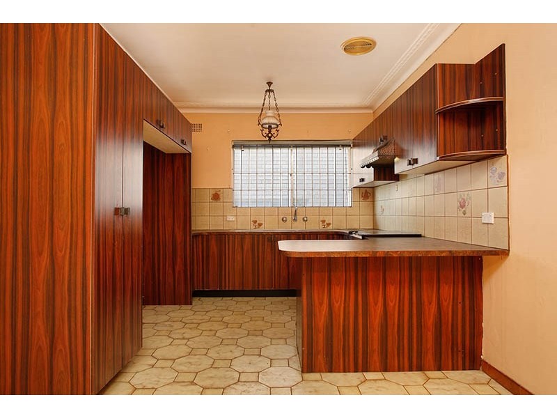 66 Cathcart Street, Fairfield NSW 2165