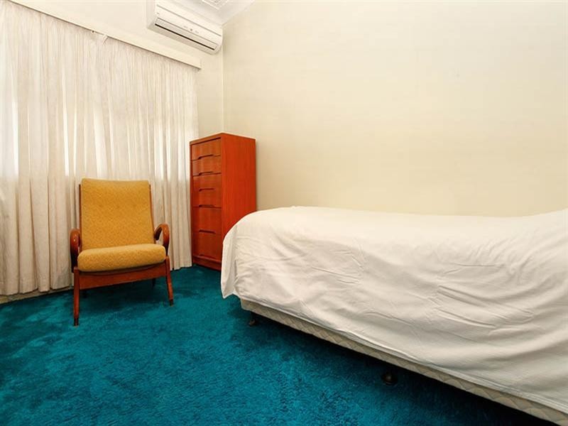 16 Tripoli Road, Fairfield West NSW 2165