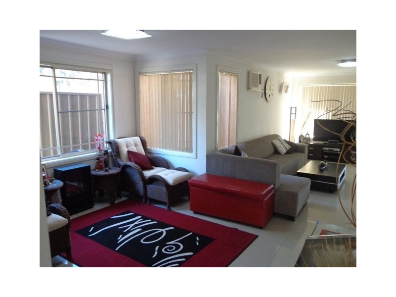 1/43 Allambie Road, Edensor Park NSW 2176