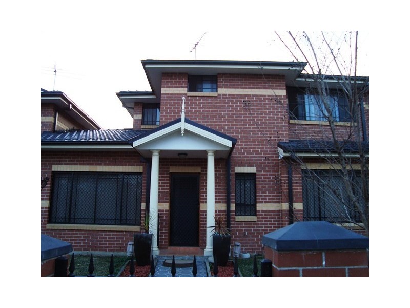 4/10-12 Justin Street, Smithfield NSW 2164