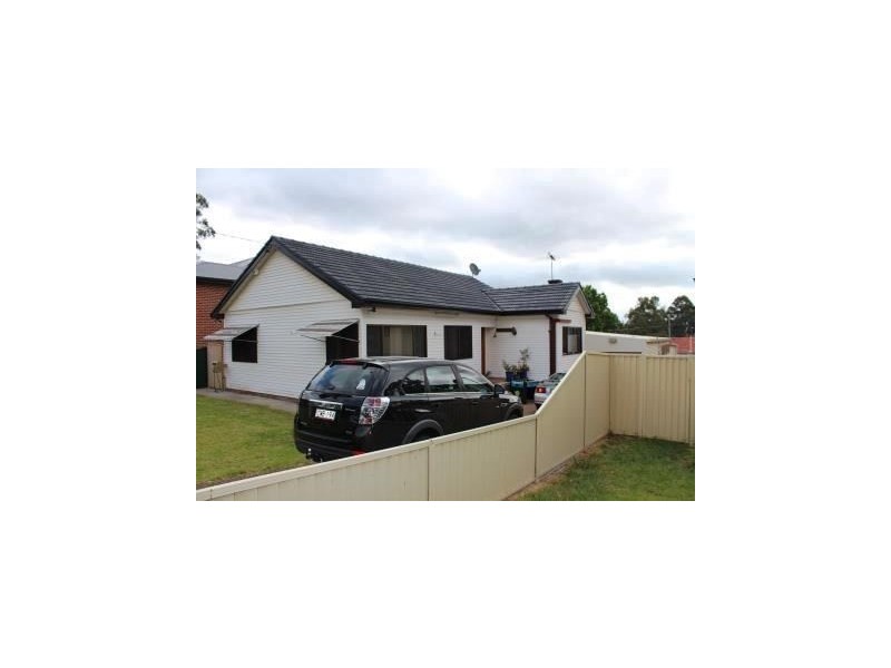 11 Mera Street, Guildford NSW 2161