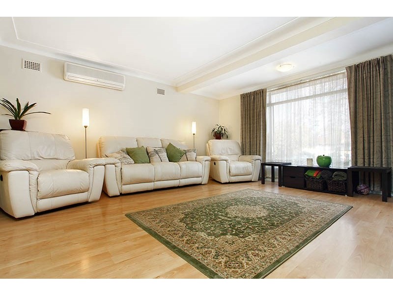 8 and 8A Siandra Avenue, Fairfield NSW 2165